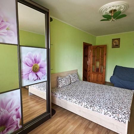 Babylon Apartments On Kievskaya Street روفنو المظهر الخارجي الصورة