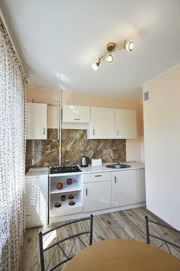 Babylon Apartments On Kievskaya Street روفنو المظهر الخارجي الصورة